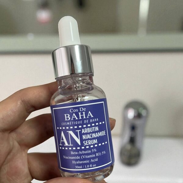 Cos De BAHA Arbutin Niacinamide